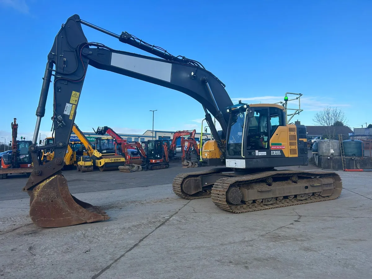 2019 Volvo ECR355 38 Ton Zero Swing - MULLANS - Image 3