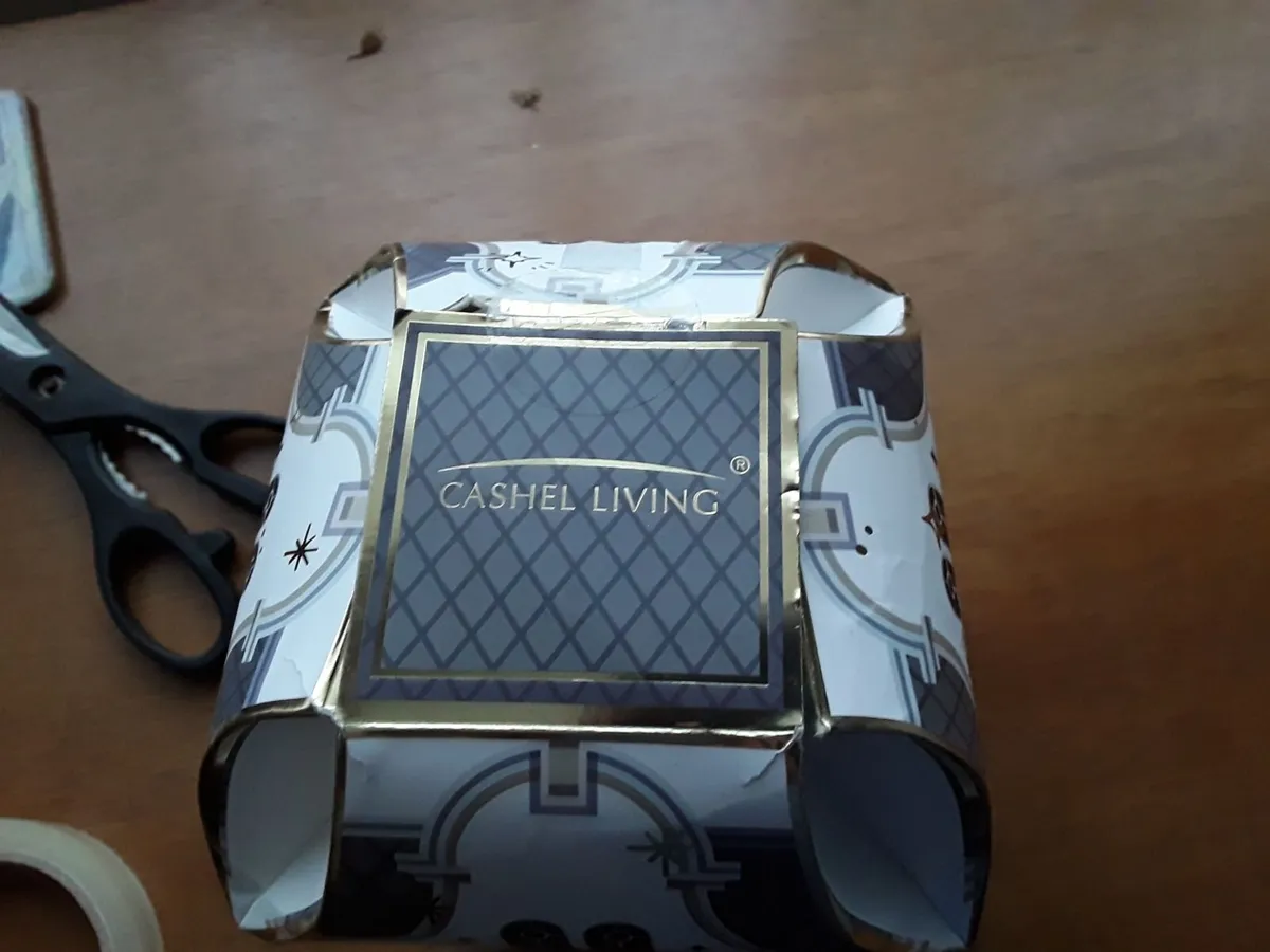 Lovely brand new scented vanilla candle unwanted - Image 4