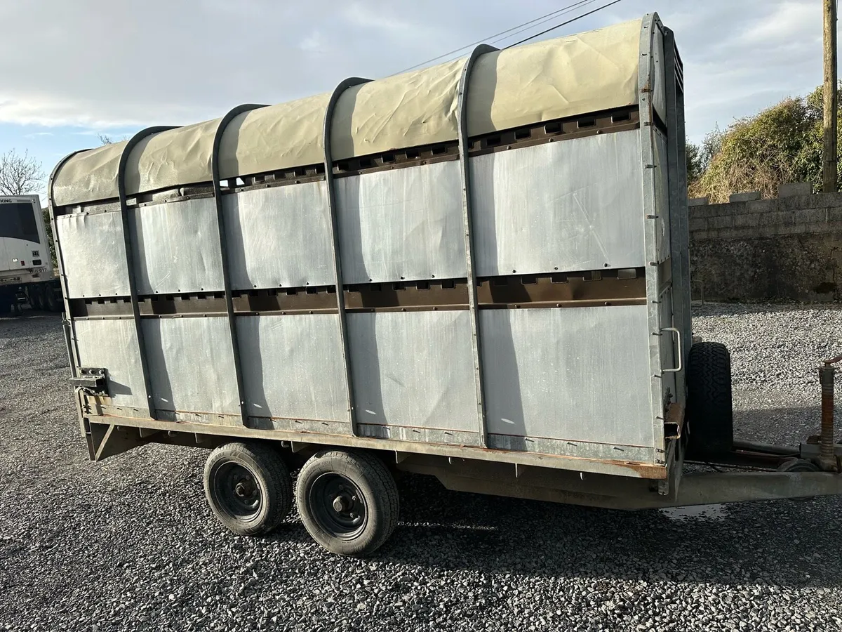 Cattle trailer - Image 1