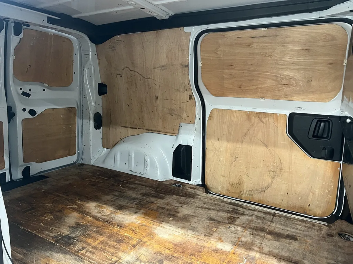 2023 Citroen Dispatch Panel Van - Image 3