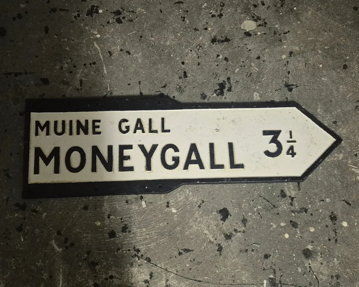 Old Original road sign FOR SALE in good condition - Image 1