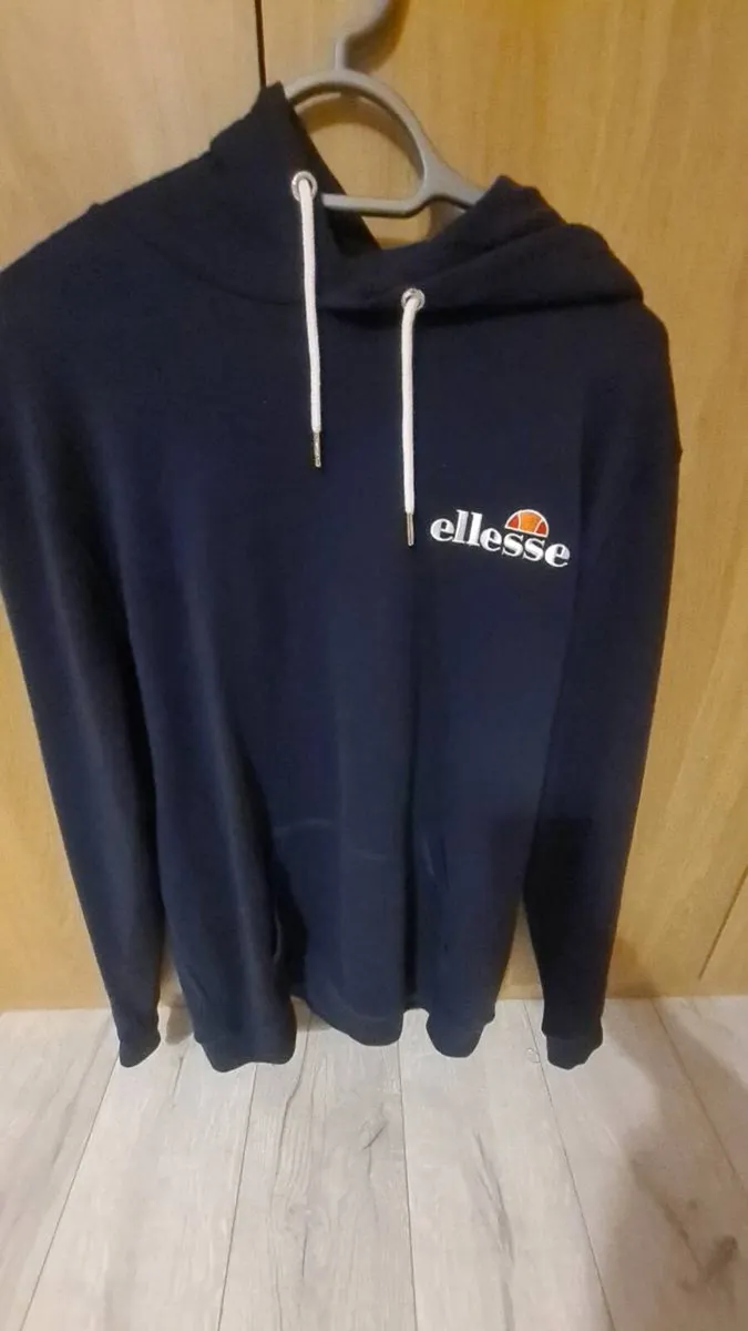 Ellesse hoodie large - Image 1