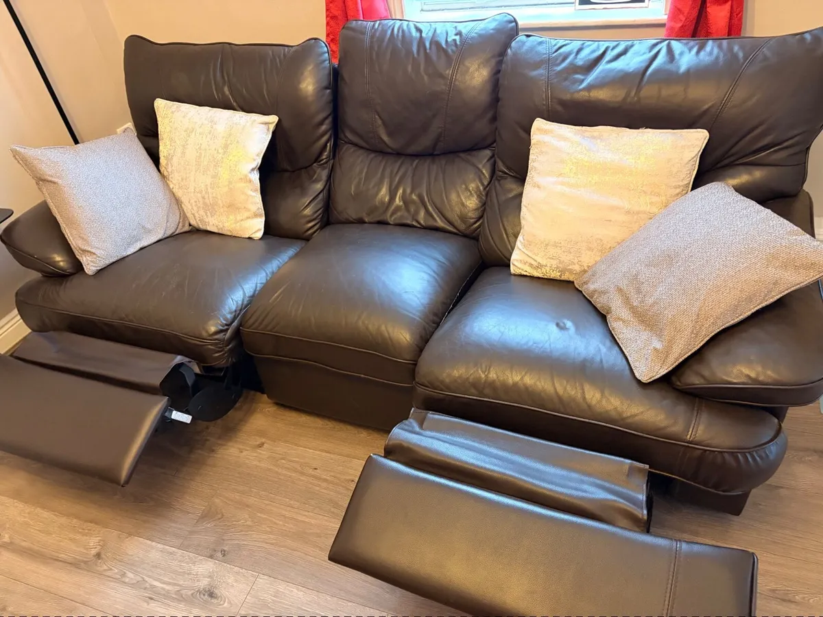 Recliner Couch - Image 1