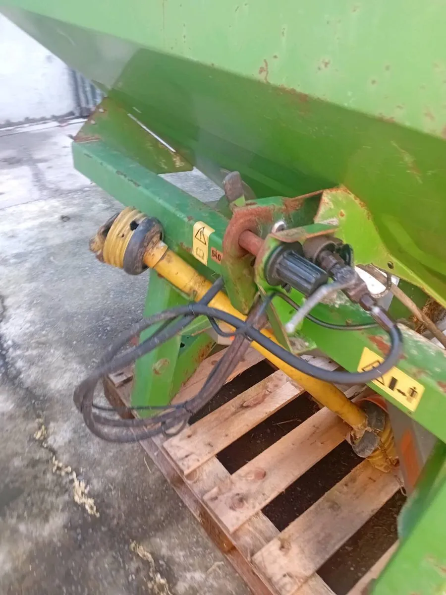 Amazon  fertiliser sower - Image 3