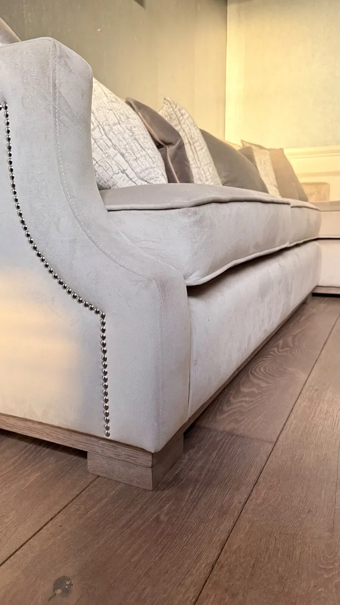 Luxury Corner Sofa with Chaise - Image 2