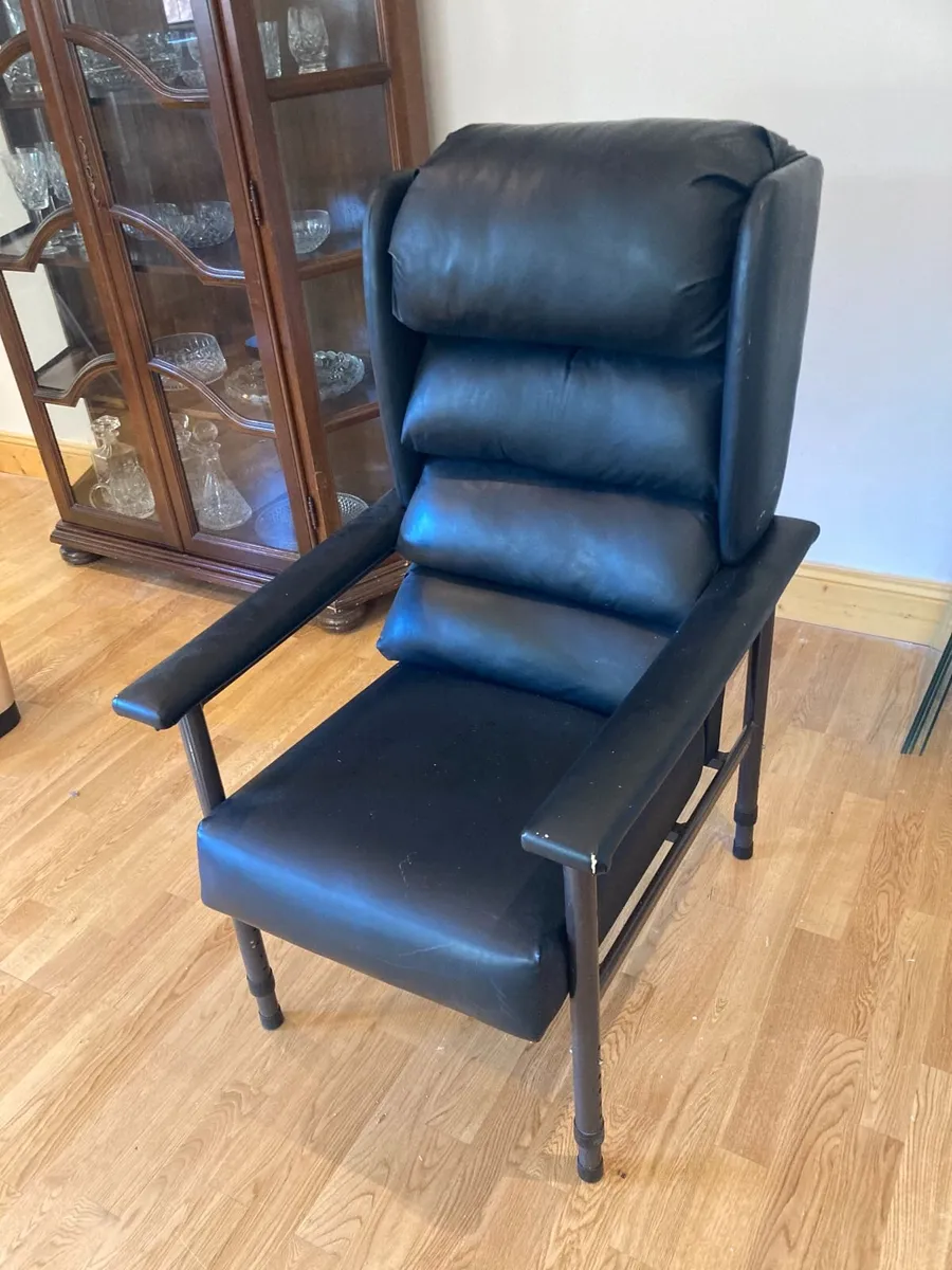 Orthopedic Armchair - Image 4