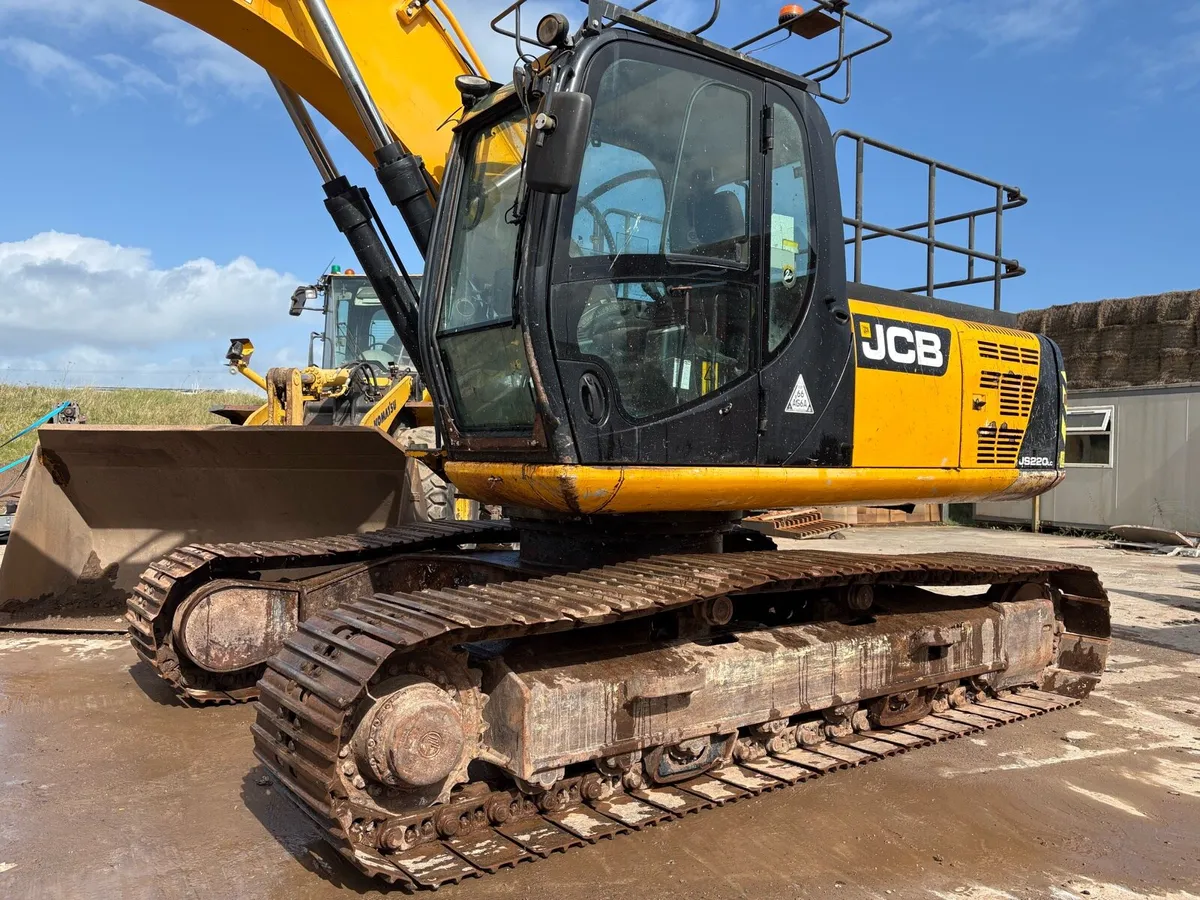 JCB JS220 LC - Image 4