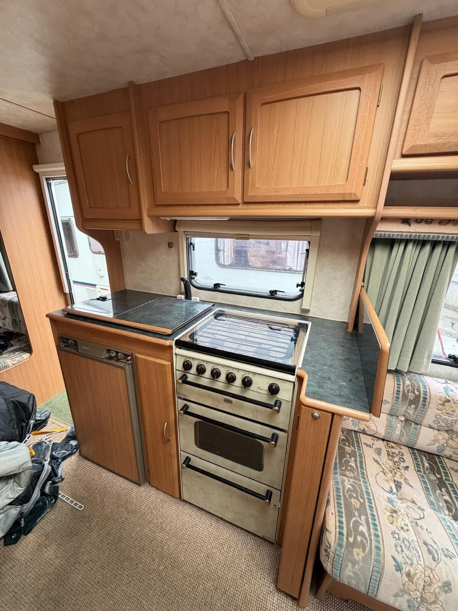 Elddis cyclone caravan with full awning - Image 3