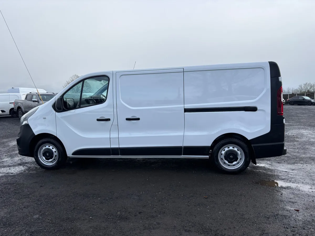 Opel Vivaro - Image 4