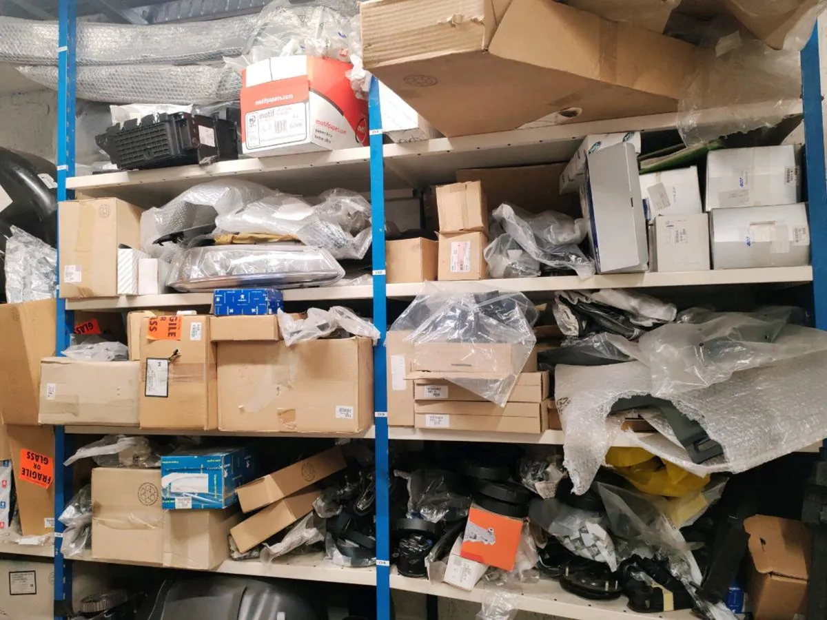 Various parts. - Image 1