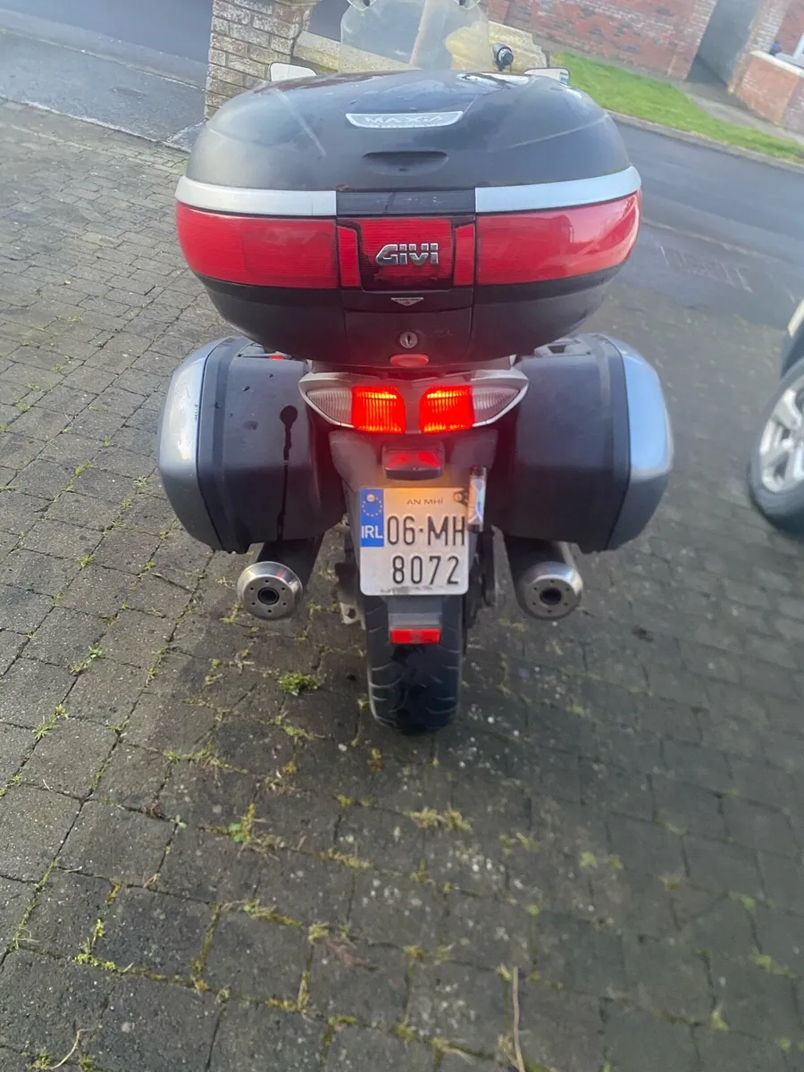 FJR 1300 2006 - Image 4