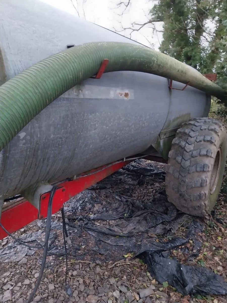 Slurry tank - Image 1