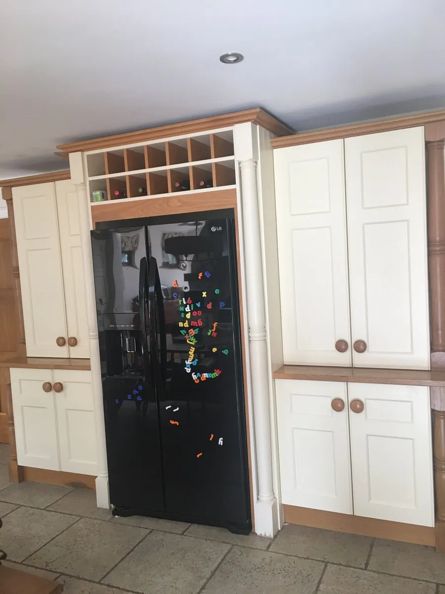 Kitchen   Beautiful solid Oak and cream kitchen - Image 4
