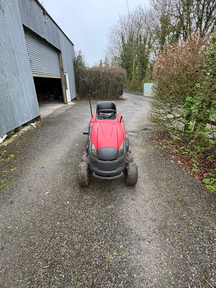 Ride on lawnmower - Image 3