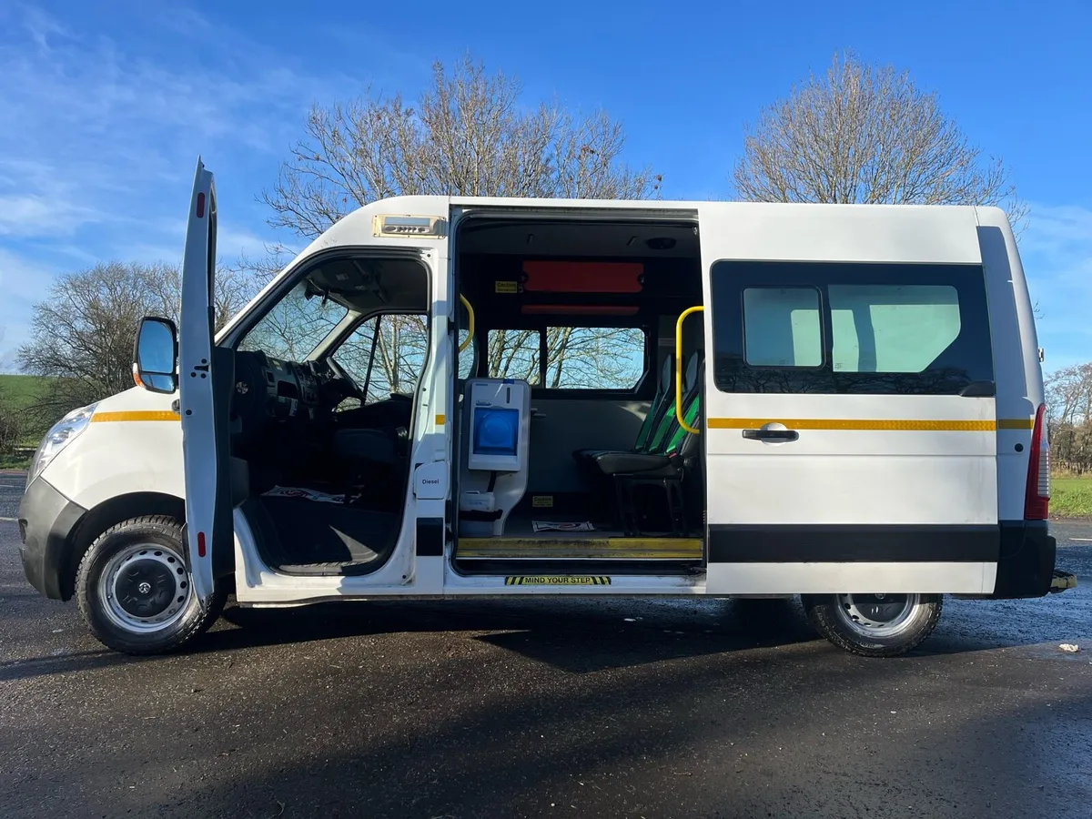 2020 Vauxhall Movano crew van - Image 4