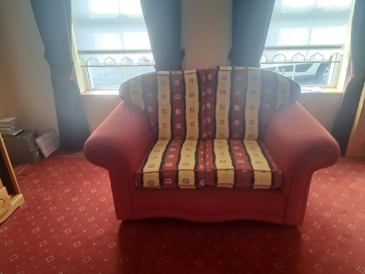 Sitting room Suite - Image 1