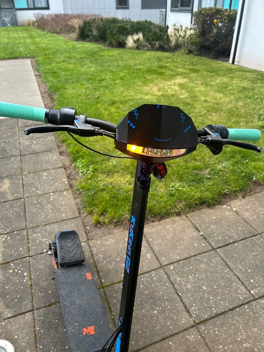 Electric scooter - Image 3