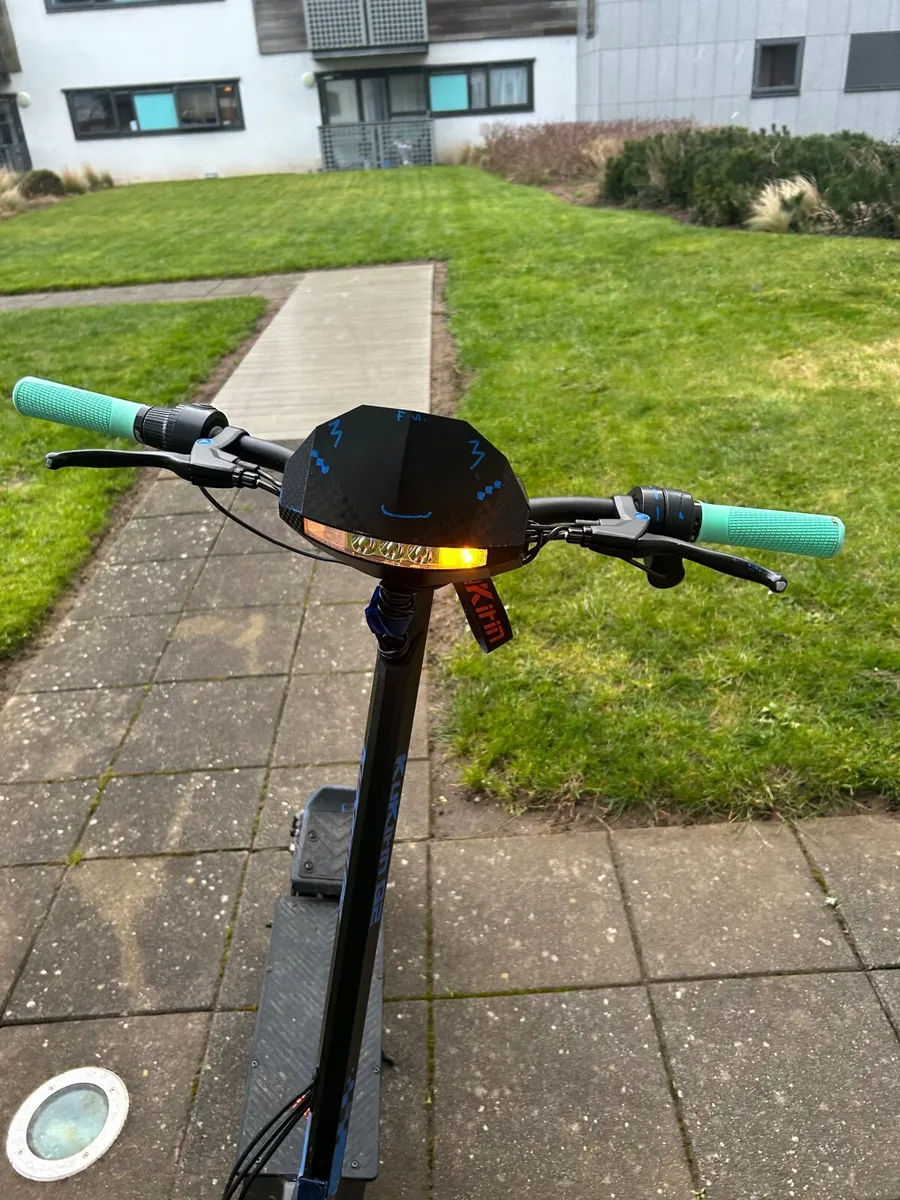 Electric scooter - Image 4