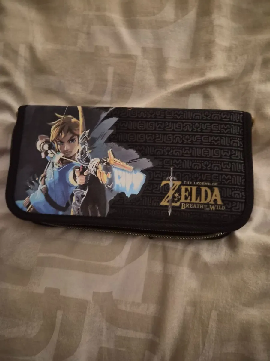 Nintendo Switch Oled With 2 Games - Image 3