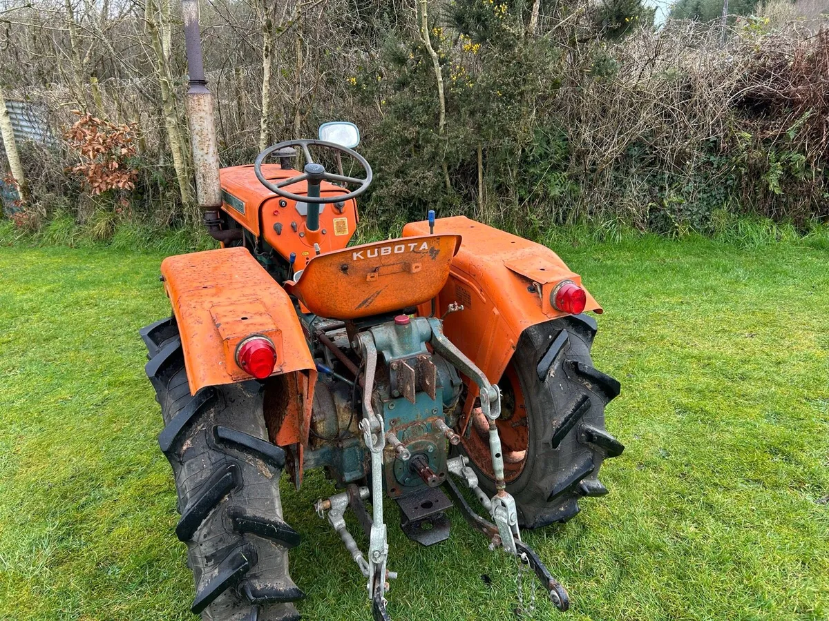 Kubota tractor L140 diesel - Image 3