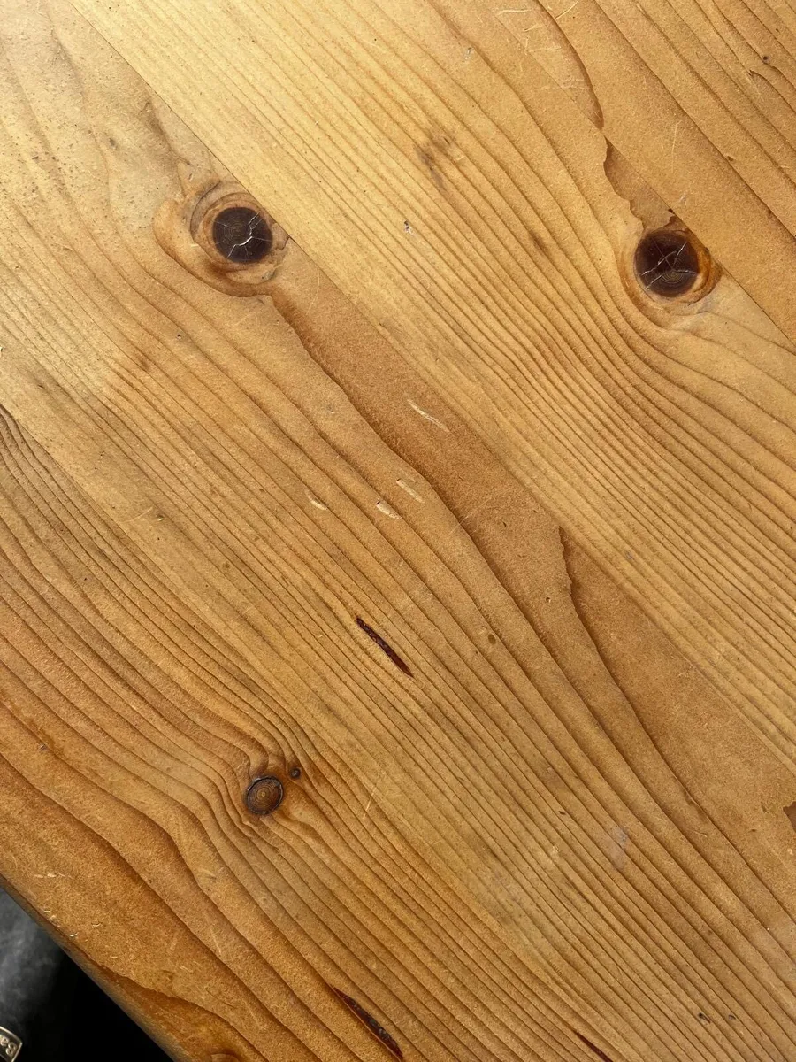 REDUCED Solid wood coffee table - Image 4