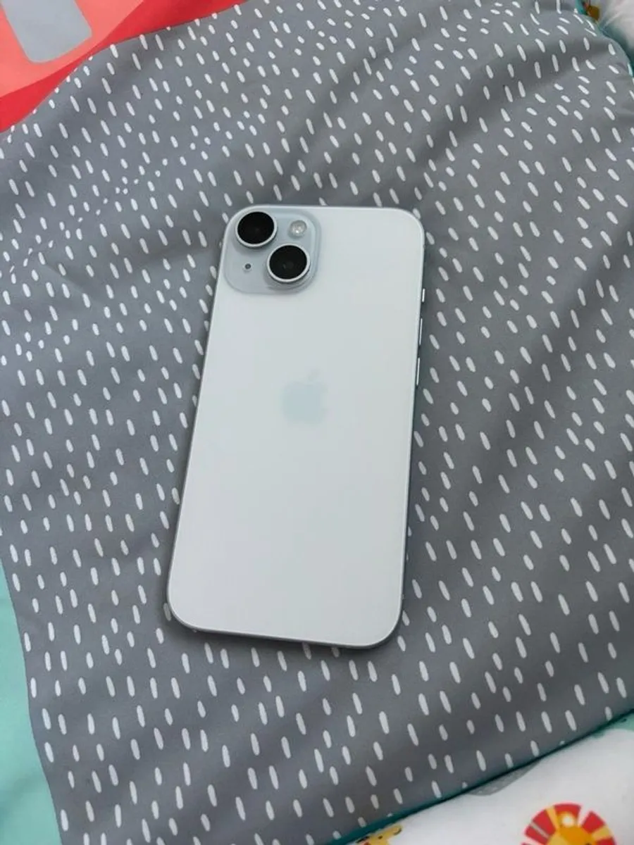 iPhone 15 128GB Mist Blue - Image 2