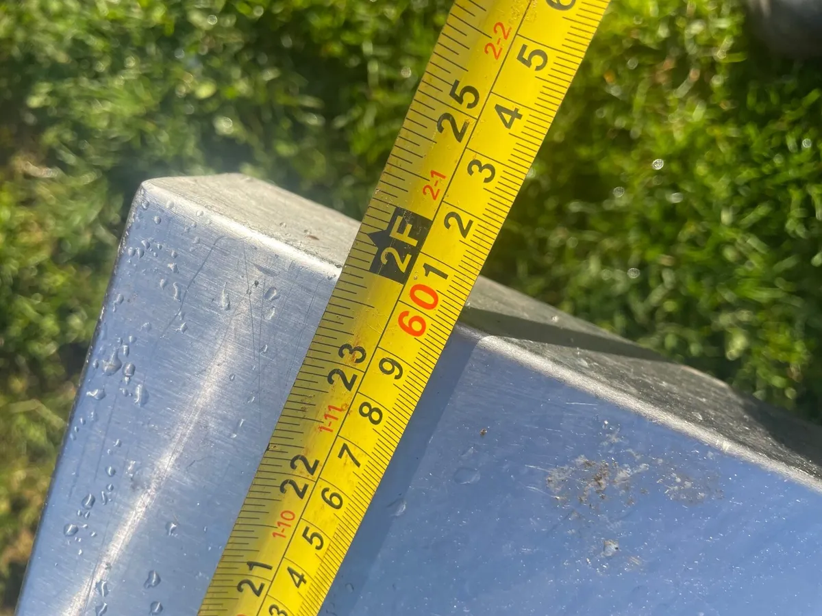 Stainless steel bench - Image 3