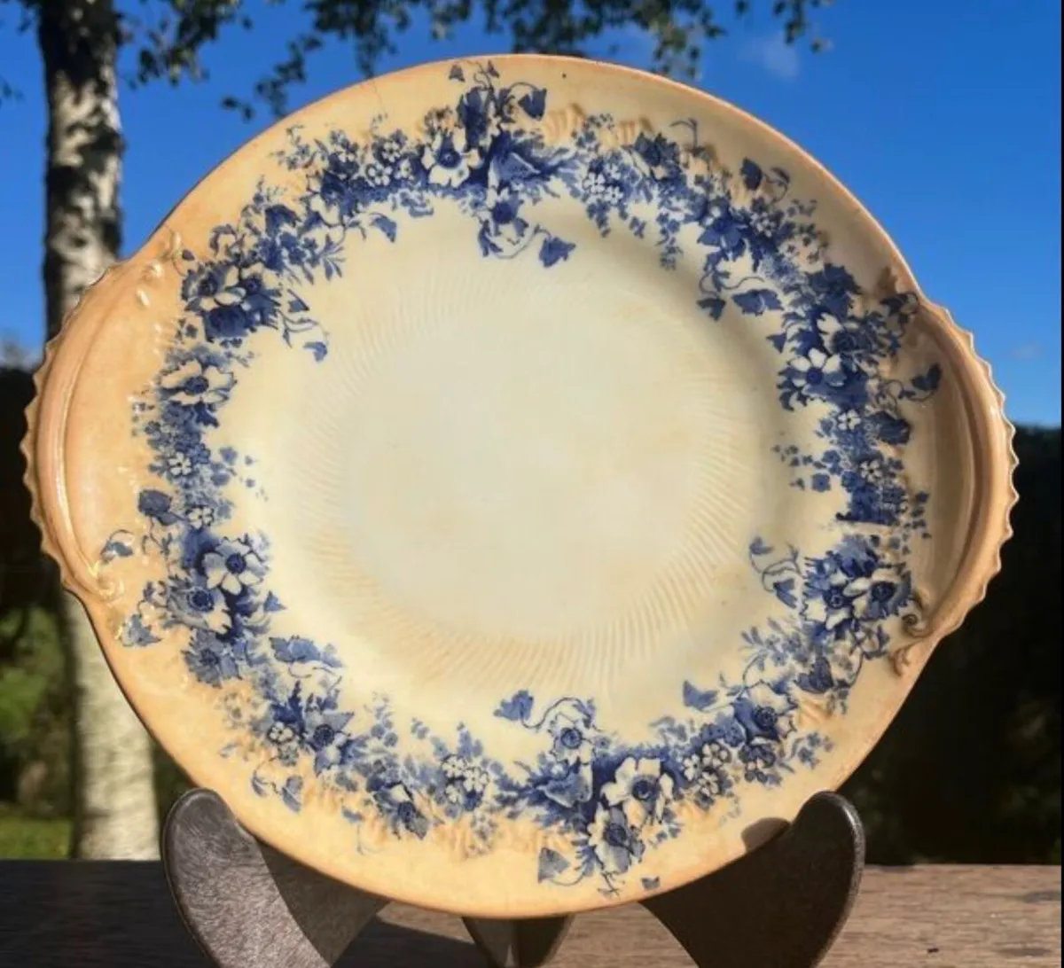 Antique ceramic plate dates between 1891 -1920 - Image 1