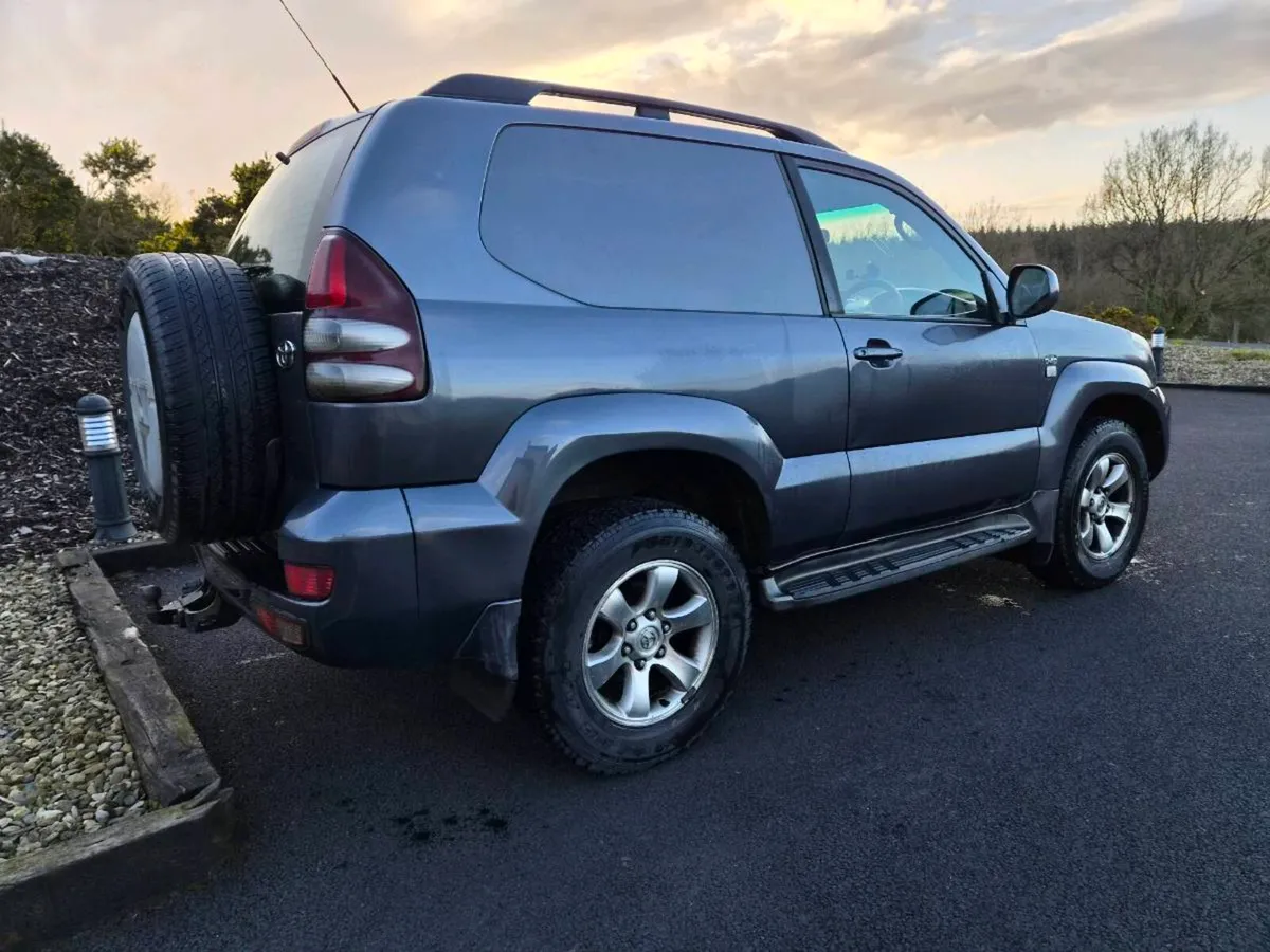 Toyota Landcruiser 2006 - Image 3