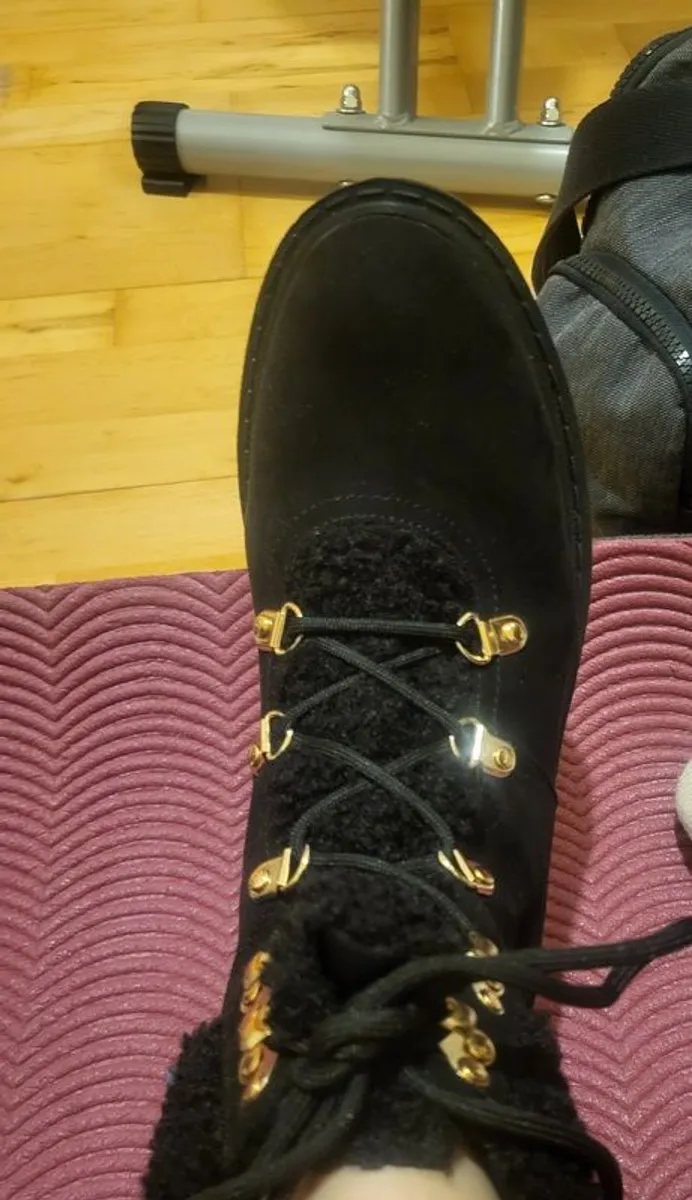 Ladies black ankle boots V by  very size 8 brand new - Image 4