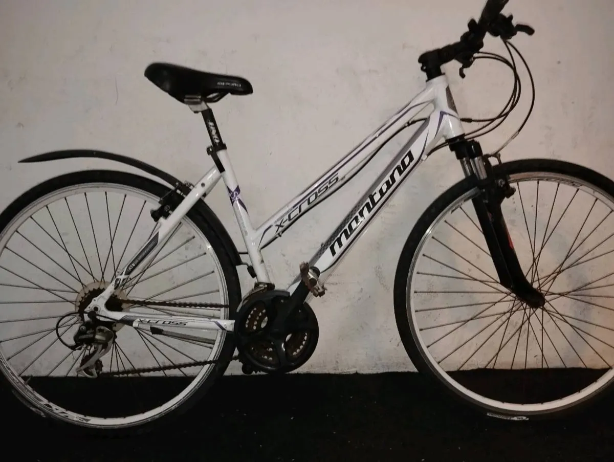 Ladies 28inch hybrid - Image 1