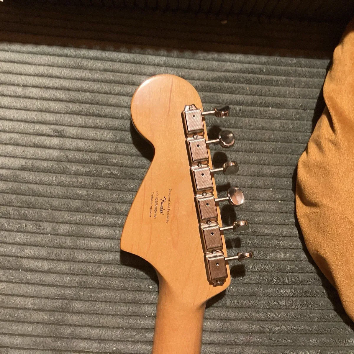 2021 Squier by Fender FSR Classic Vibe 70s Jaguar - Image 3