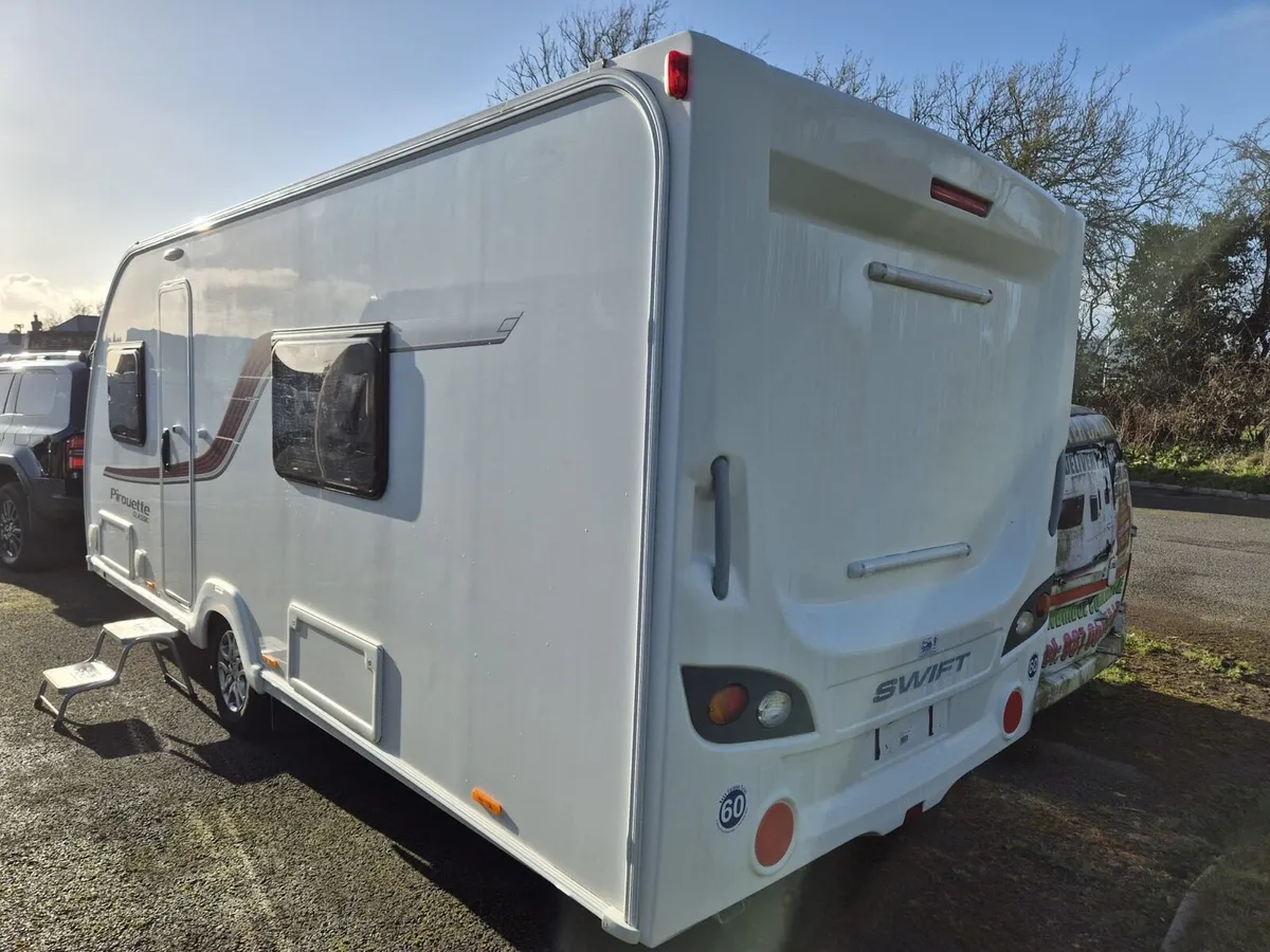Swift pirouette 4 berth fixed bed 2016 - Image 3