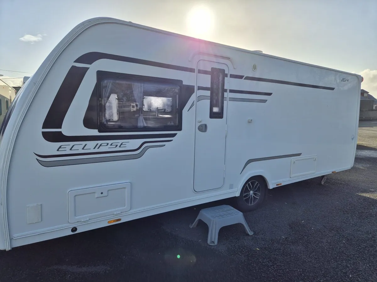 4 berth lunar eclipse 2016 island bed - Image 1