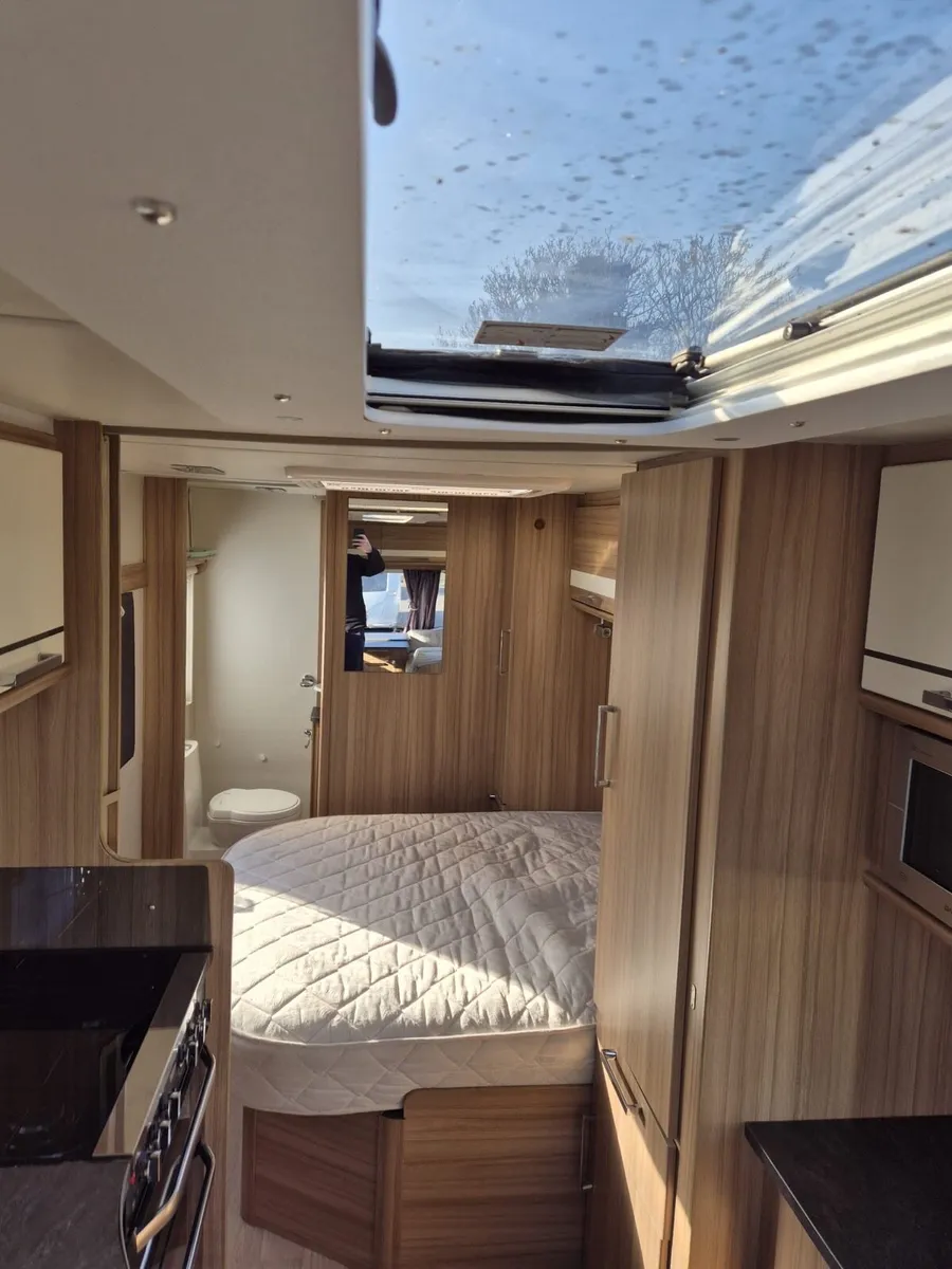 4 berth lunar eclipse 2016 island bed - Image 3