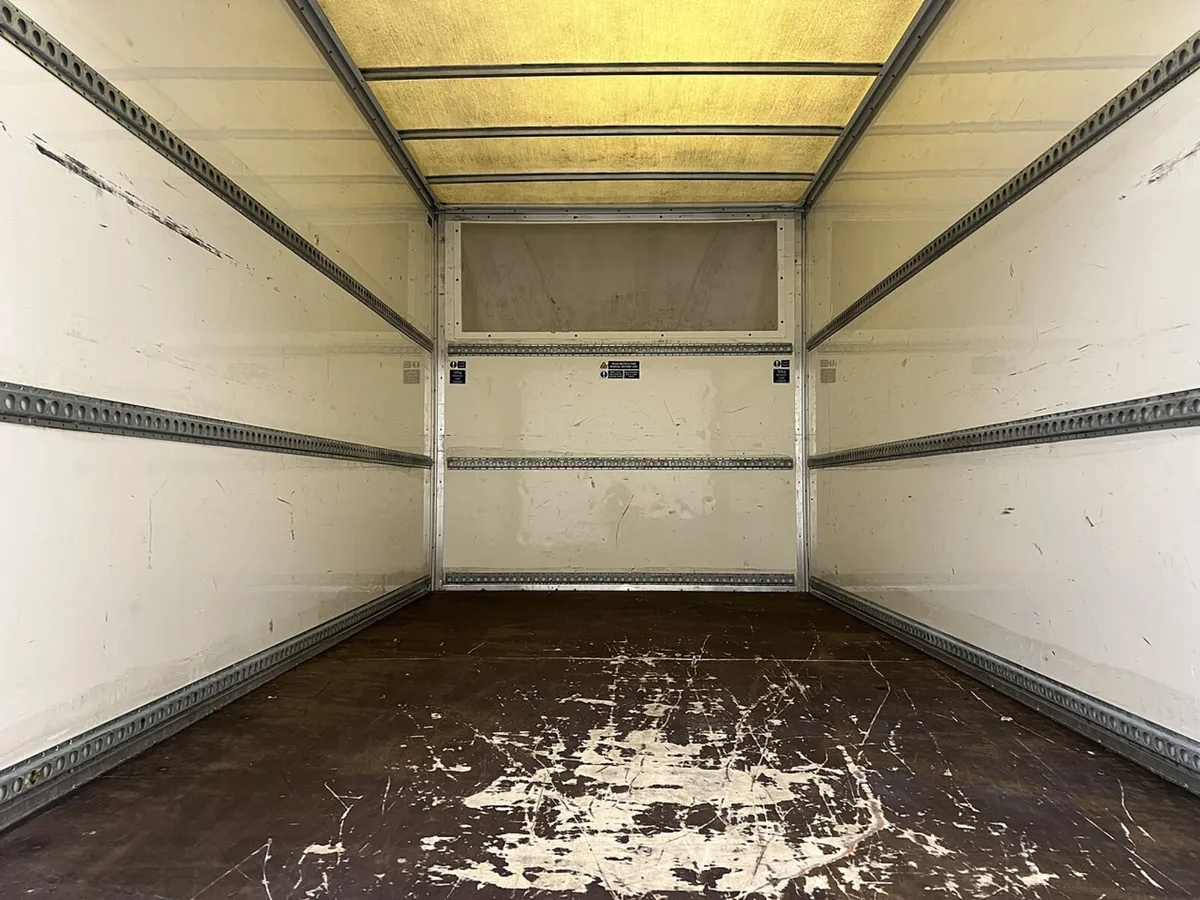 2020 Ford Transit Luton Box Van - Image 3