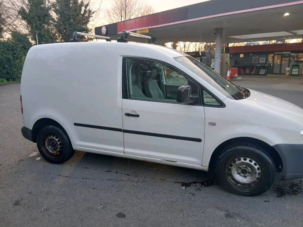 2010 Volkswagen Caddy - Image 1