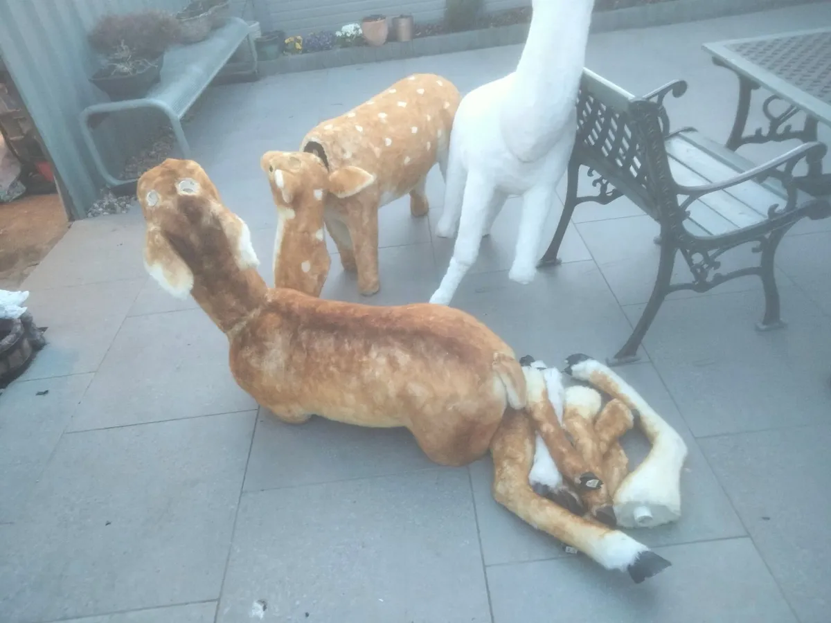 Life size Deer  xmas party - Image 1