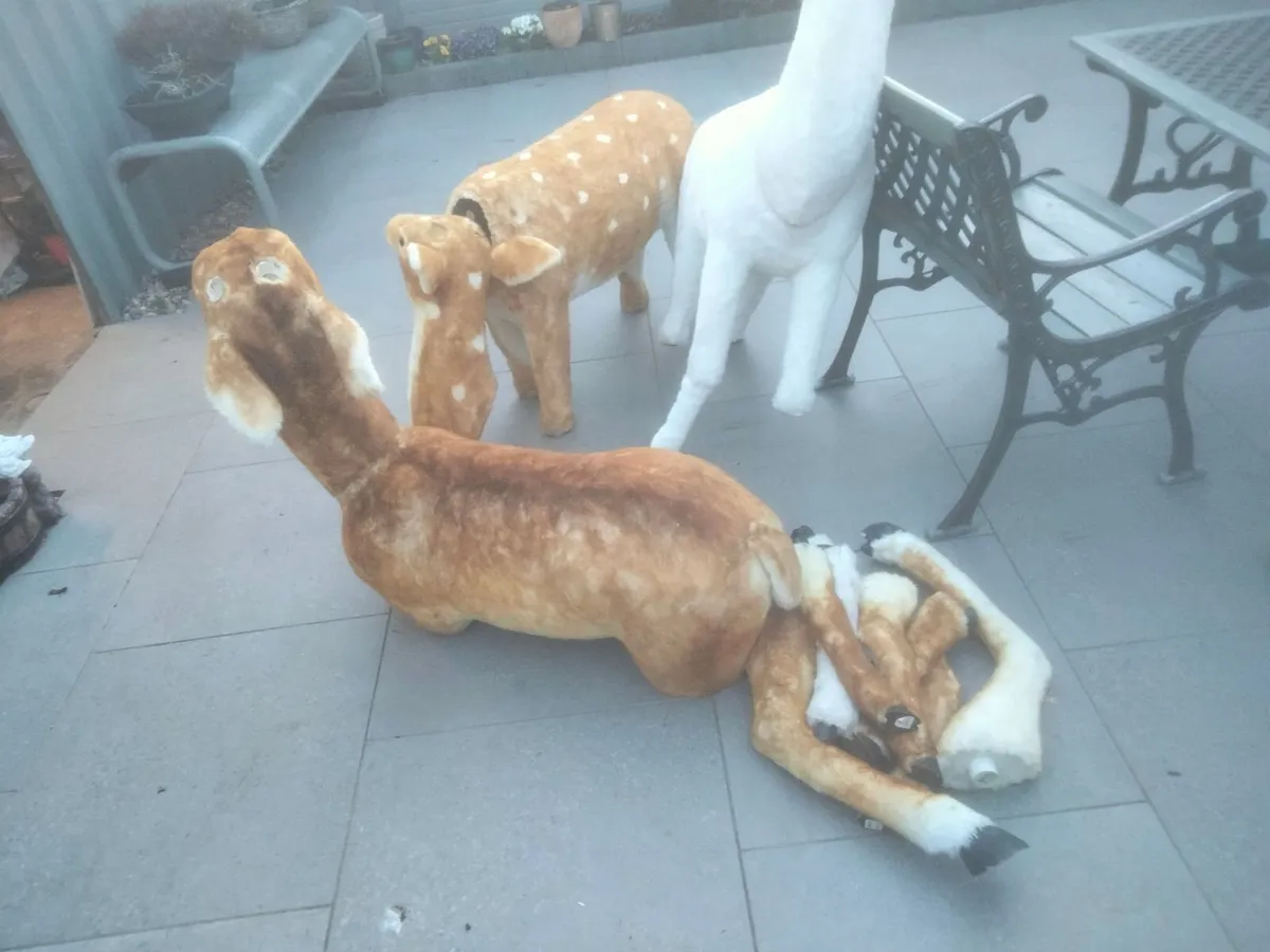 Life size Deer  xmas party - Image 3