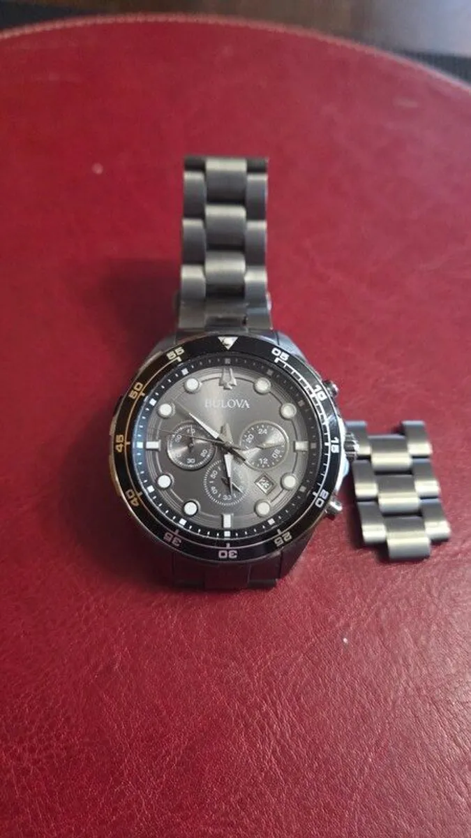 Bulova Chronograph Quartz. - Image 2