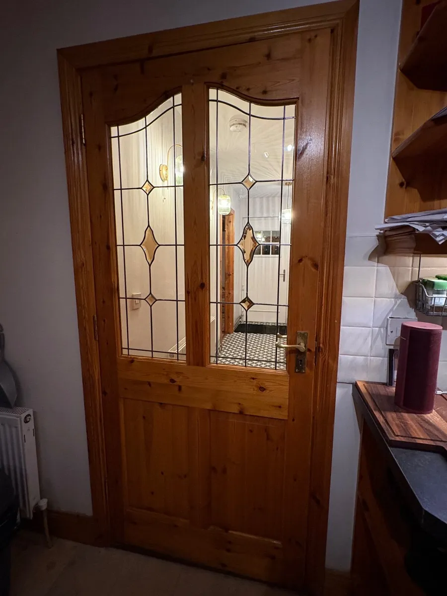 Wooden doors - Image 2