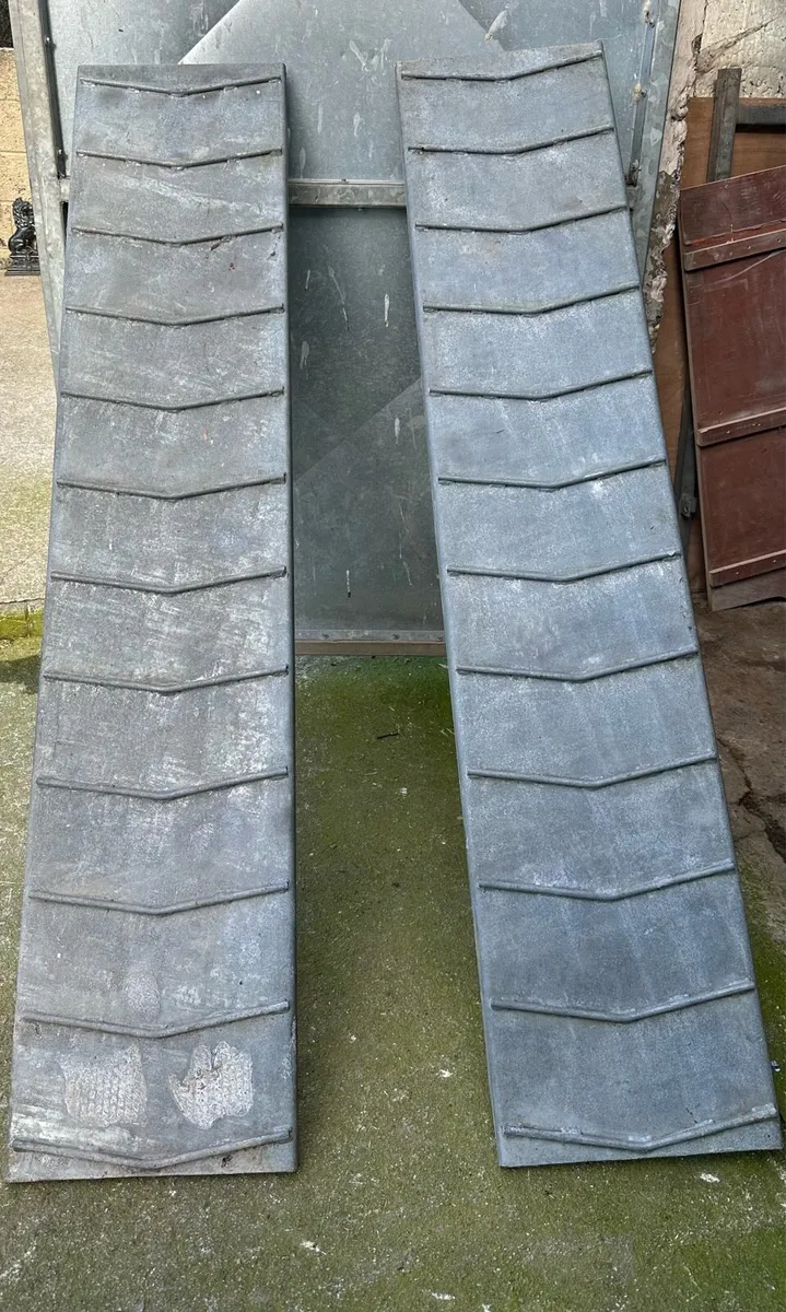 Loading ramps - Image 3