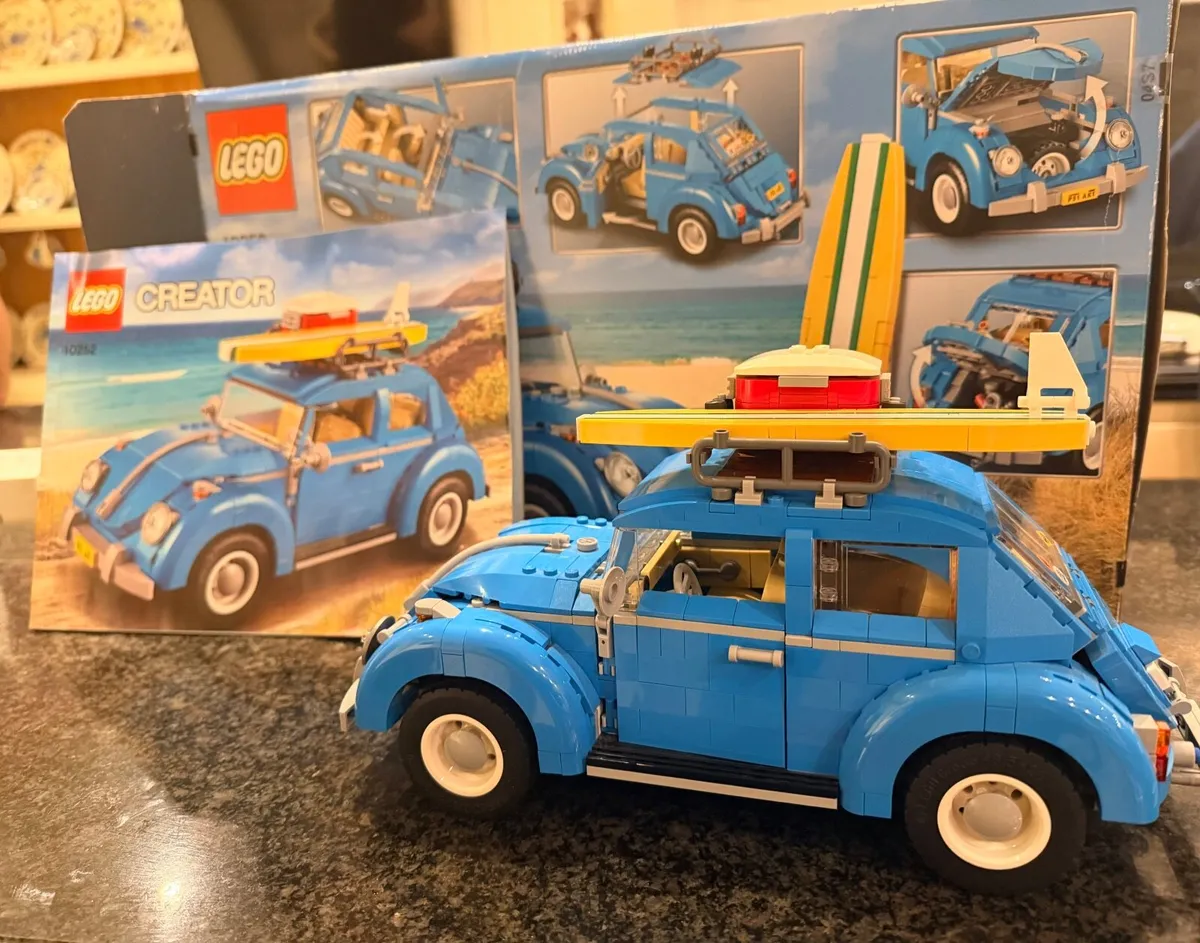 Lego Volkswagen Beetle - Image 3