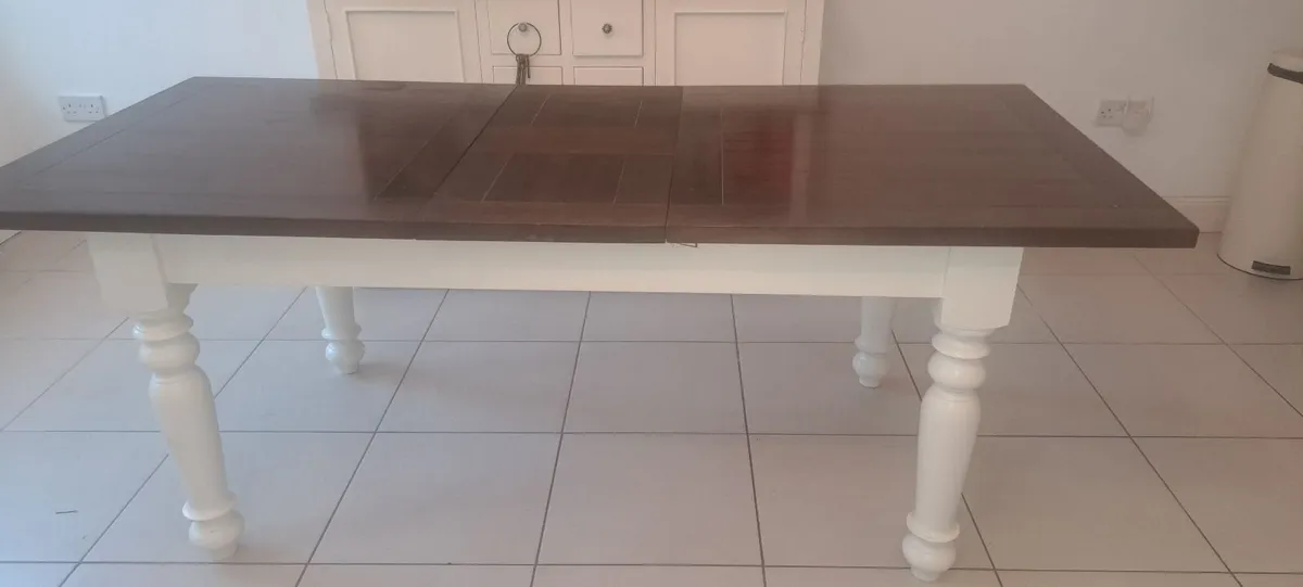 Dining room table. - Image 2