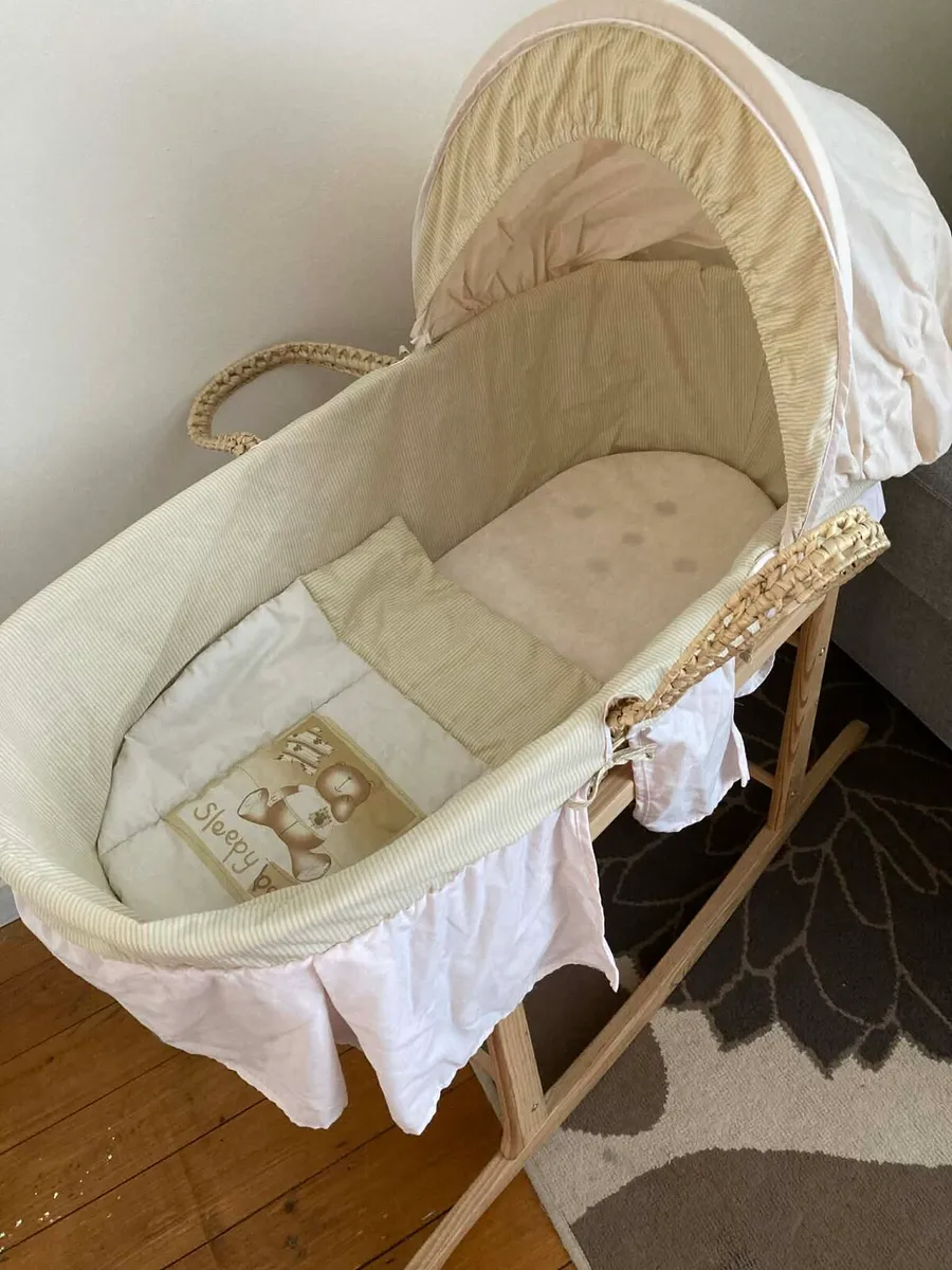 Moses Basket & stand