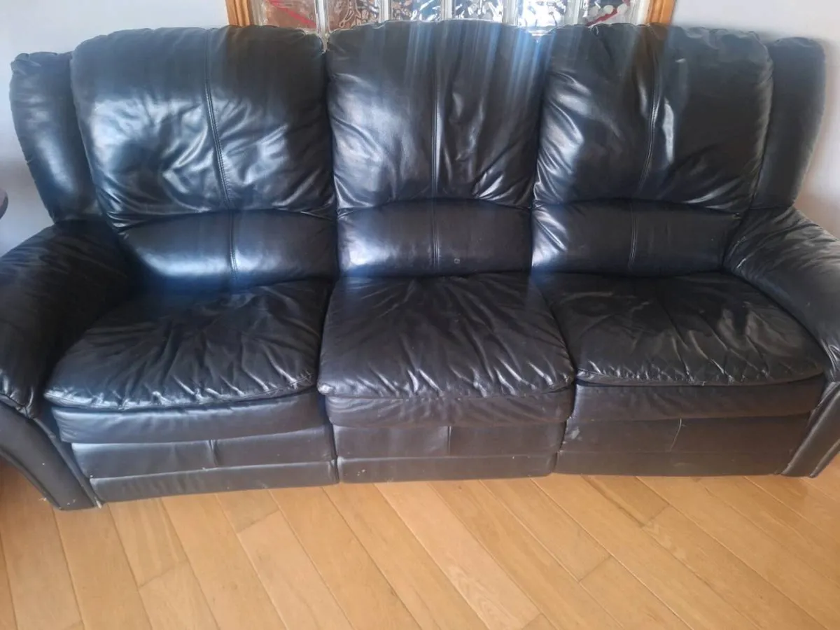 Black leather reclining sofa - Image 3