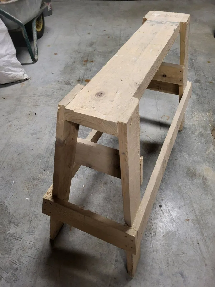 Saw horses - Image 3