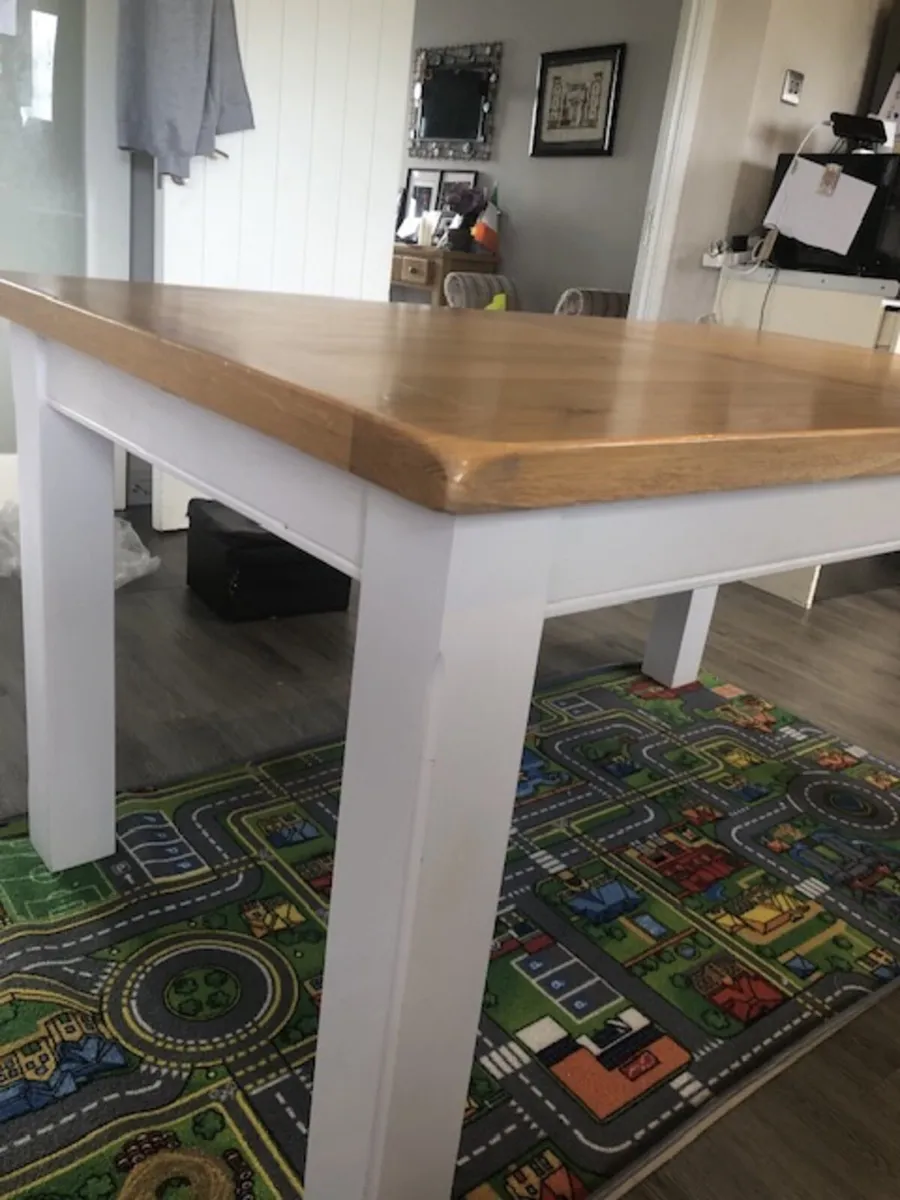 Kitchen table - Image 2