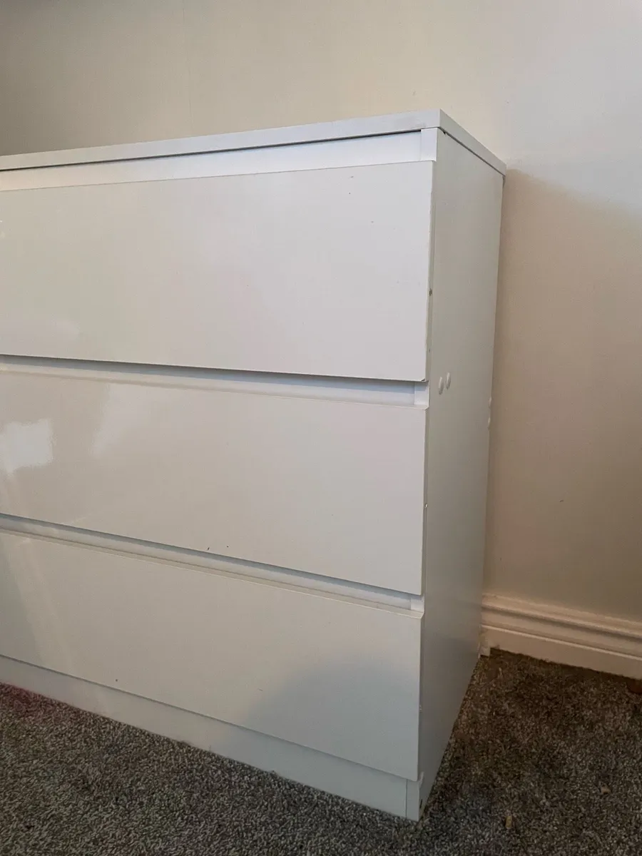 White chest of drawers - Image 3