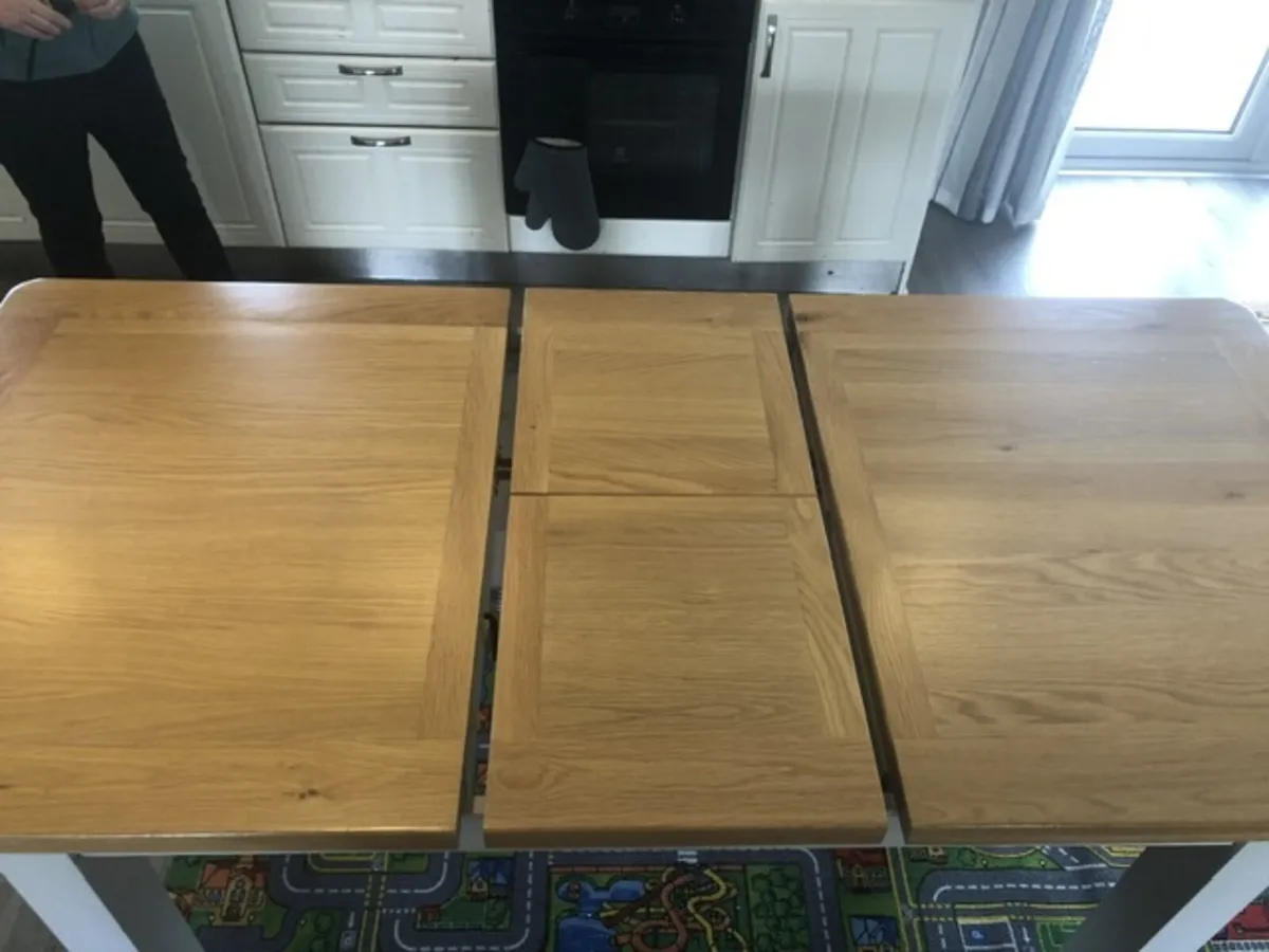 Kitchen table - Image 3